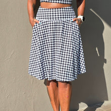 Ladda upp bild till gallerivisning, Hundtand Lång Byxkjol