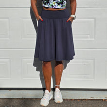 Ladda upp bild till gallerivisning, Knälång Byxkjol Midnight