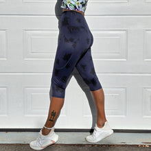 Ladda upp bild till gallerivisning, 3/4 Tights Midnight Leaves