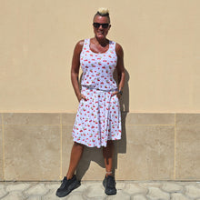 Lataa kuva Galleria-katseluun, Valkoinen kirsikanpunainen polvipituinen housuhame