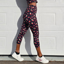 Lataa kuva Galleria-katseluun, Mustat kirsikkasukkahousut 7/8