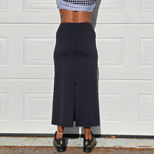 Ladda upp bild till gallerivisning, Svart Lång Zip-kjol med Innershorts