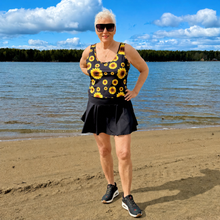 Lataa kuva Galleria-katseluun, Court Skort - Kort Byxkjol/Badkjol med Fickor