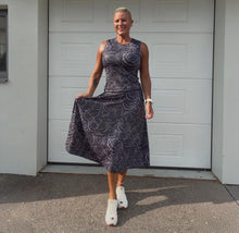 Ladda upp bild till gallerivisning, Black Rose Linne