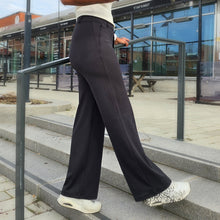 Ladda upp bild till gallerivisning, Modellen är 175 cm och bär storlek XL