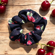 Ladda upp bild till gallerivisning, Scrunchie Black Cherry - 4 för 99:-