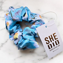 Ladda upp bild till gallerivisning, Midsommar Scrunchies - 4 för 99:-